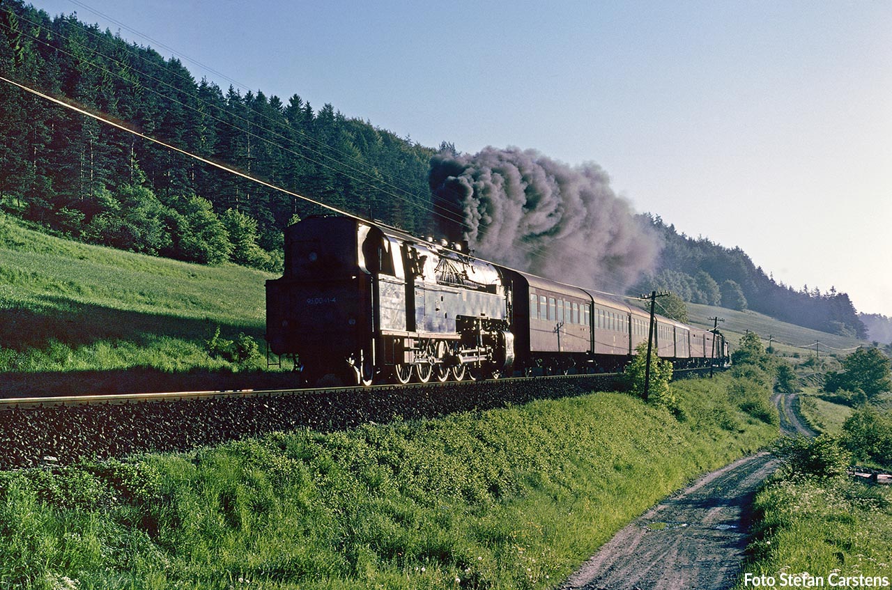 95 0041 und 95 0024 als SLz mit dem P 2600 Sonneberg – Eisfeld am 29. Mai 1979 vor Effelder.